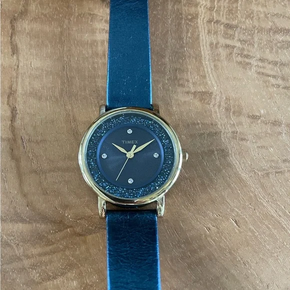 Beautiful Timex watch - Picture 2 of 8